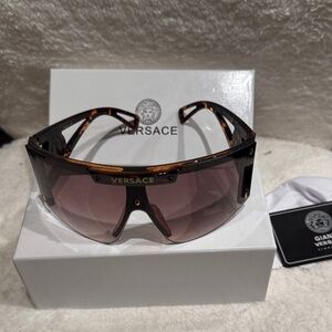 Fashion Versace Brown and Black Sunglasses
